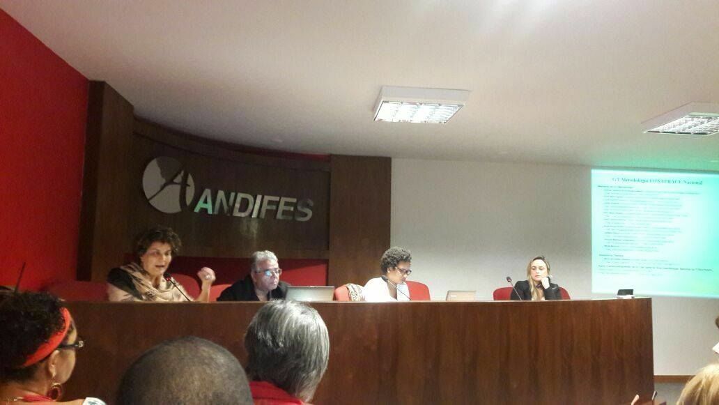 Palestras e debates fizeram parte da programação do Fórum